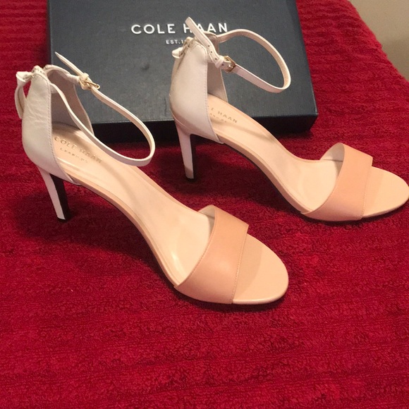 Cole Haan Shoes - Cole Haan Heels sz 9